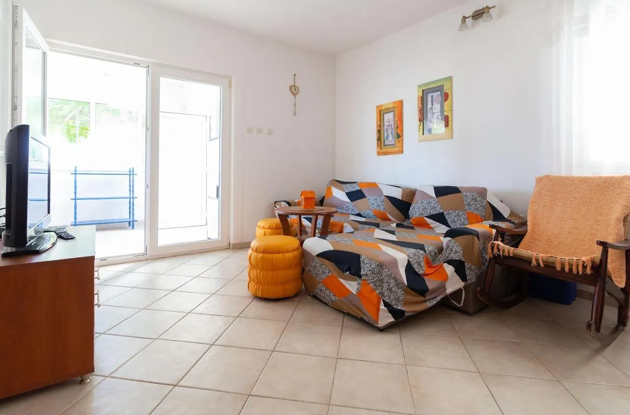 Apartment Mara Privlaka  Hırvatistan